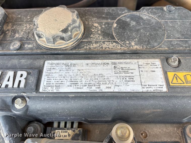 image for item EL2519 2005 Caterpillar TH460B telehandler