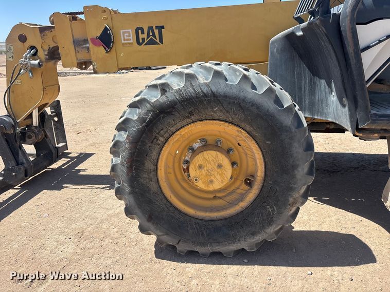 image for item EL2519 2005 Caterpillar TH460B telehandler