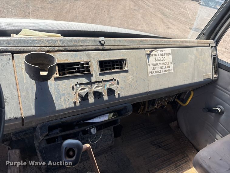image for item EL2536 2000 Freightliner FL70 water truck