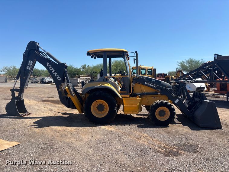 image for item EL2568 2014 Volvo BL70B backhoe