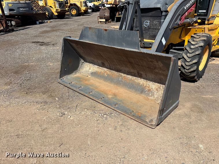 image for item EL2568 2014 Volvo BL70B backhoe