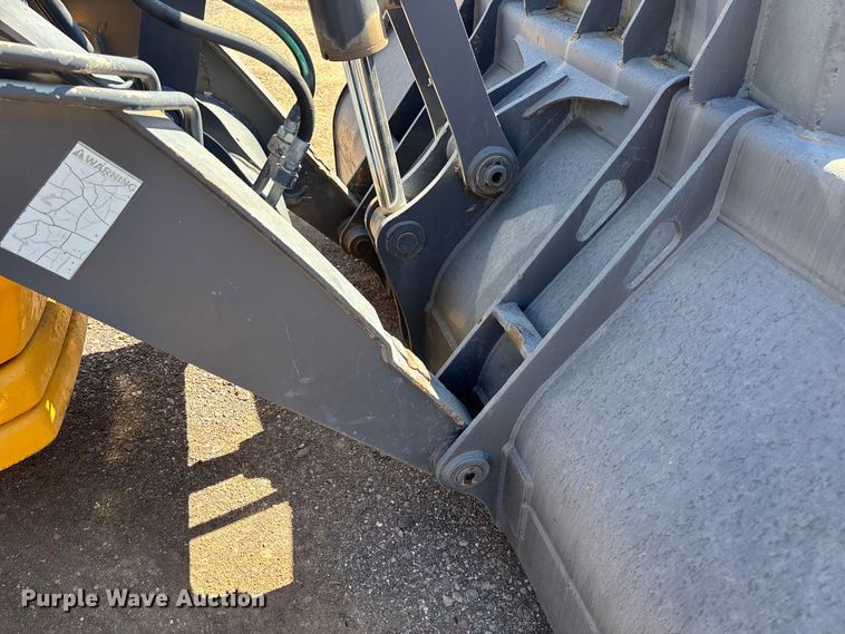 image for item EL2568 2014 Volvo BL70B backhoe