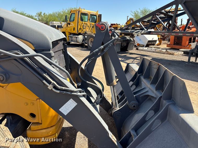 image for item EL2568 2014 Volvo BL70B backhoe