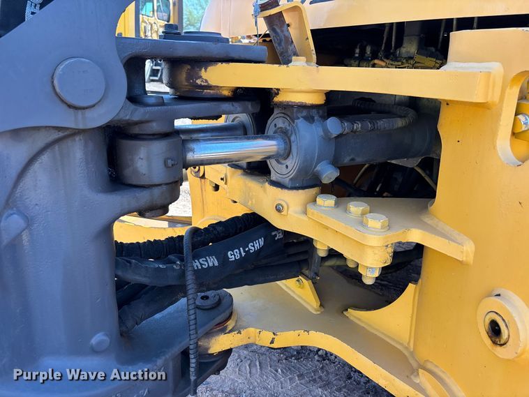 image for item EL2568 2014 Volvo BL70B backhoe