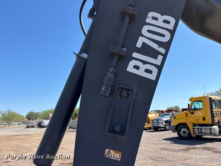 image for item EL2568 2014 Volvo BL70B backhoe