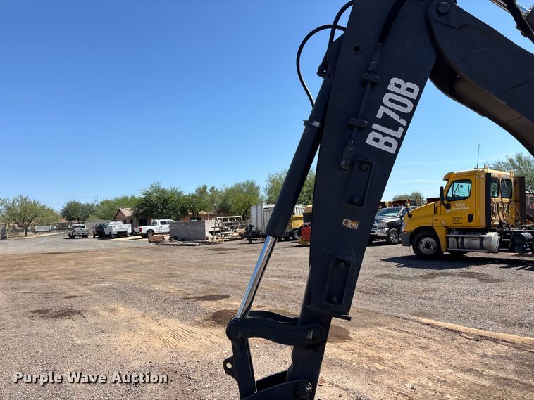 image for item EL2568 2014 Volvo BL70B backhoe
