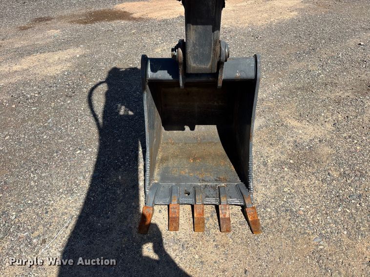 image for item EL2568 2014 Volvo BL70B backhoe