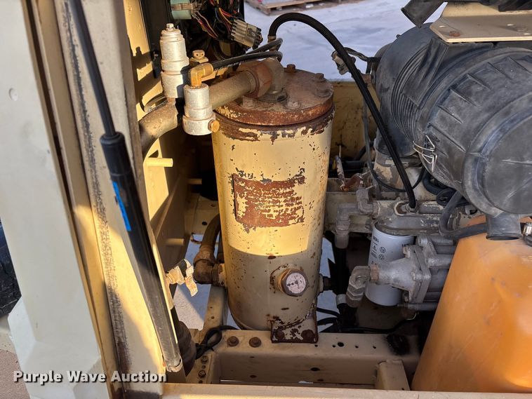 image for item EL2569 2005 Ingersoll Rand XP185WJD air compressor