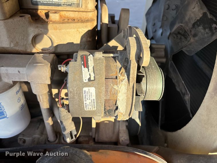 image for item EL2569 2005 Ingersoll Rand XP185WJD air compressor