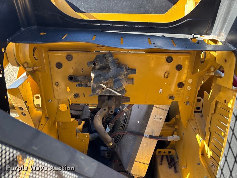 image for item EL2576 2018 Caterpillar 299D2 tracked skid steer loader