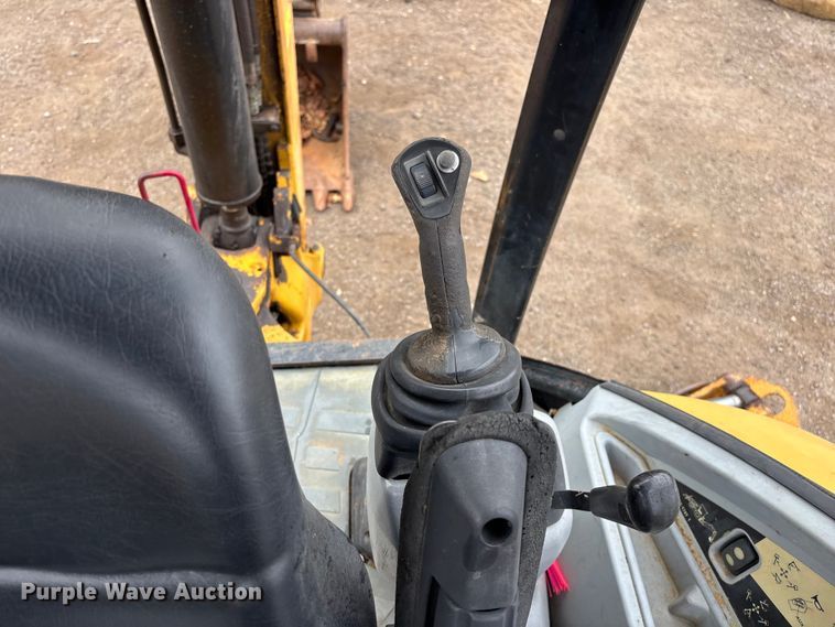 image for item EL2580 2008 Caterpillar 420E backhoe
