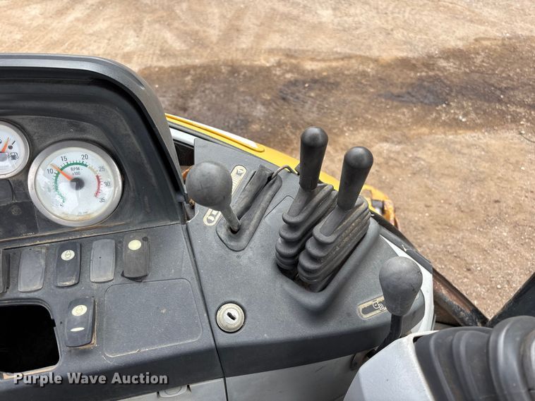 image for item EL2580 2008 Caterpillar 420E backhoe