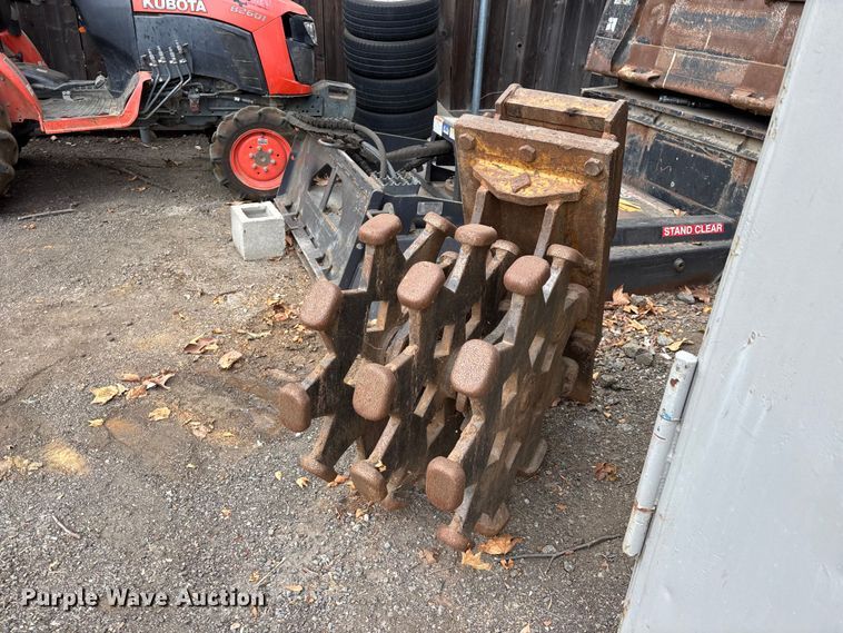 image for item EL2580 2008 Caterpillar 420E backhoe