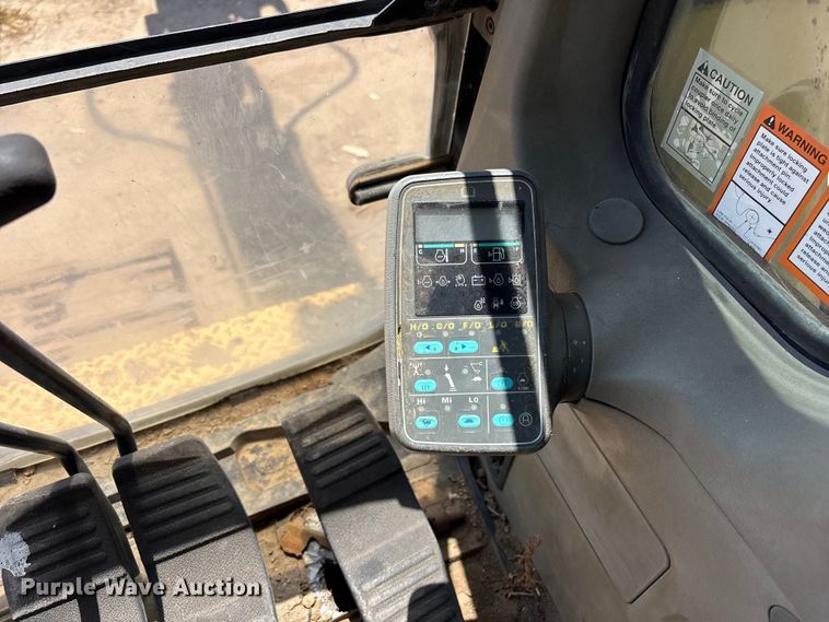 image for item EL2582 1999 Komatsu PC 400LC excavator