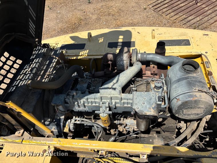 image for item EL2582 1999 Komatsu PC 400LC excavator