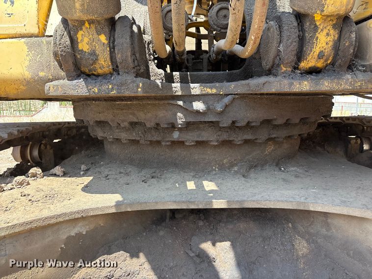 image for item EL2582 1999 Komatsu PC 400LC excavator