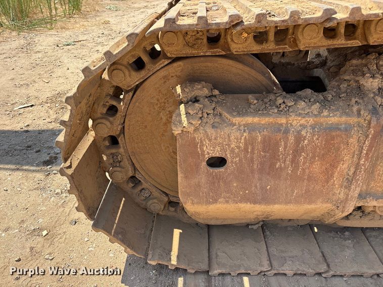 image for item EL2582 1999 Komatsu PC 400LC excavator