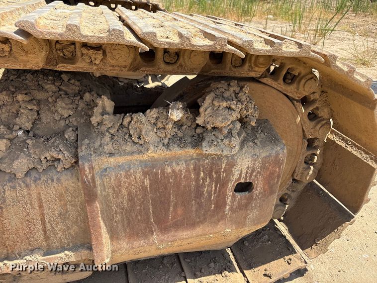 image for item EL2582 1999 Komatsu PC 400LC excavator