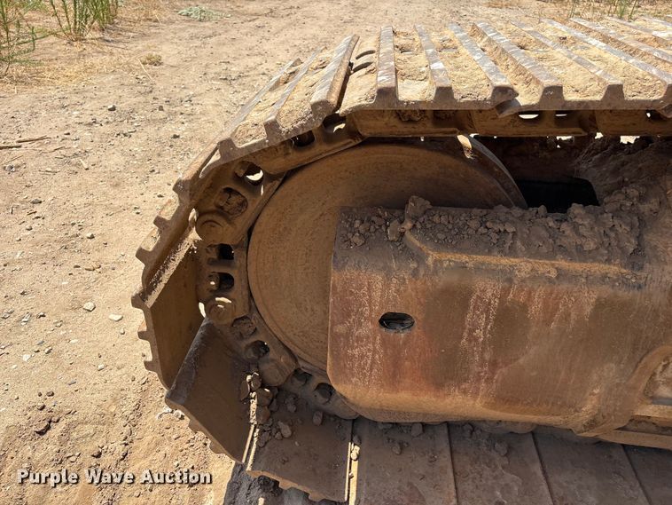 image for item EL2582 1999 Komatsu PC 400LC excavator