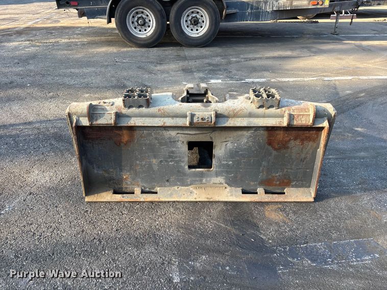 image for item EL2589 2018 Striker skid steer breaker