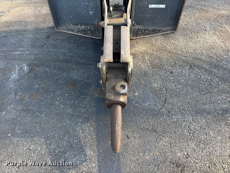 image for item EL2589 2018 Striker skid steer breaker
