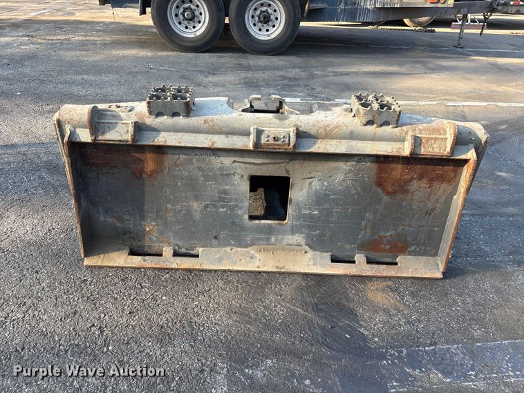 image for item EL2589 2018 Striker skid steer breaker