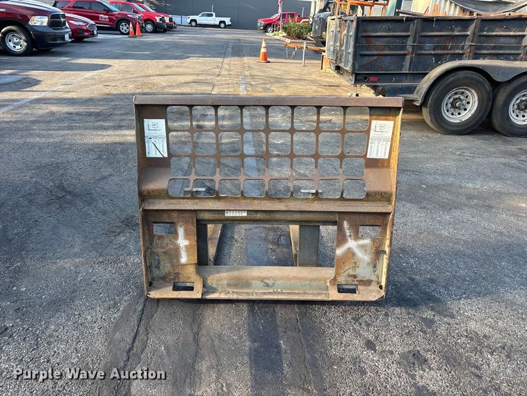 image for item EL2590 Bobcat skid steer forks