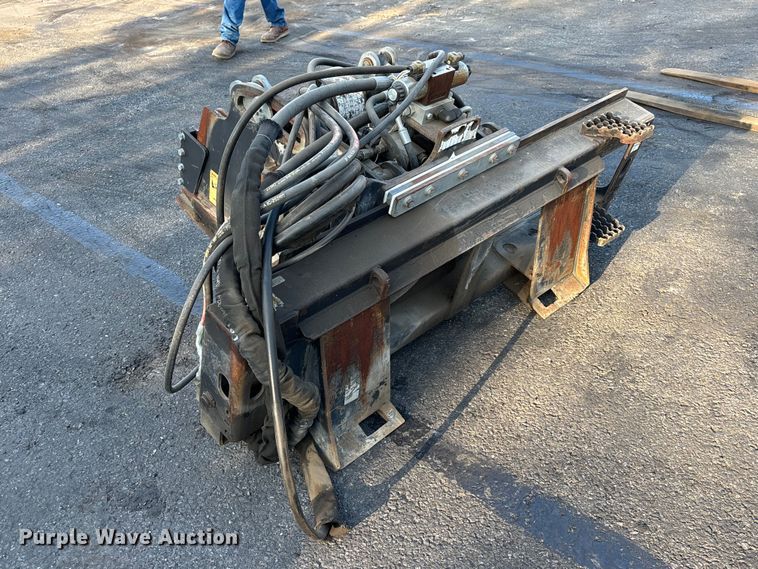 image for item EL2591 2007 Caterpillar PC 205 skid steer cold planer