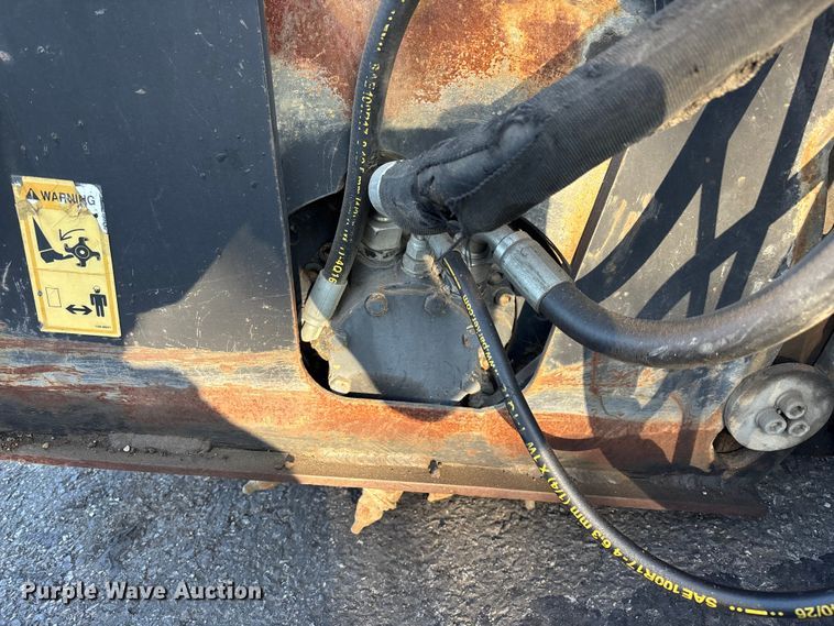 image for item EL2591 2007 Caterpillar PC 205 skid steer cold planer