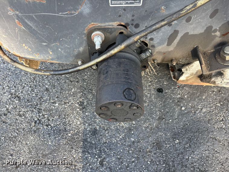 image for item EL2593 2014 Paladin 20572M skid steer sweeper