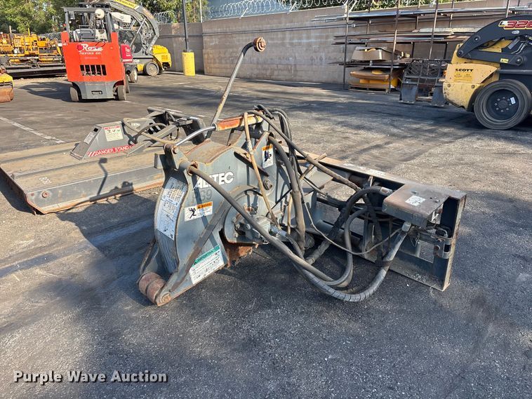 Alitec PS9 skid steer rock saw