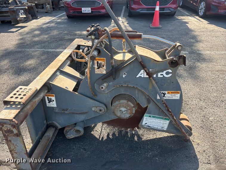 image for item EL2596 Alitec PS9 skid steer rock saw
