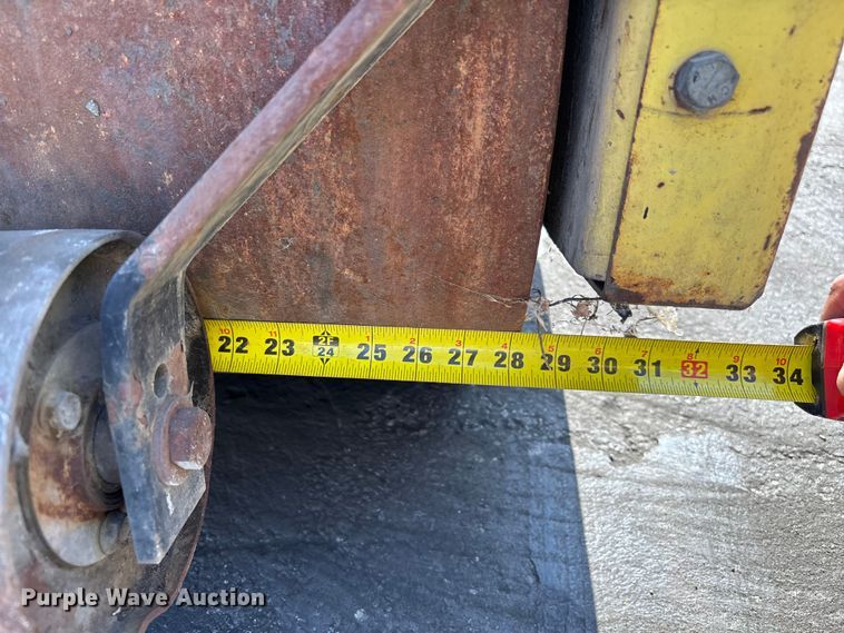 image for item EL2597 Walker RSS800 single drum roller