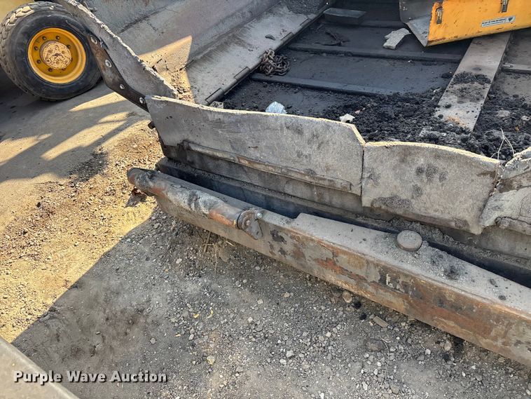 image for item EL2599 2005 Leeboy 8500 paver