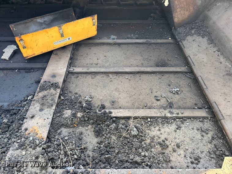 image for item EL2599 2005 Leeboy 8500 paver
