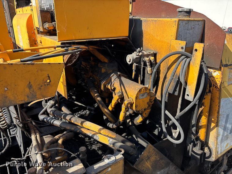 image for item EL2599 2005 Leeboy 8500 paver