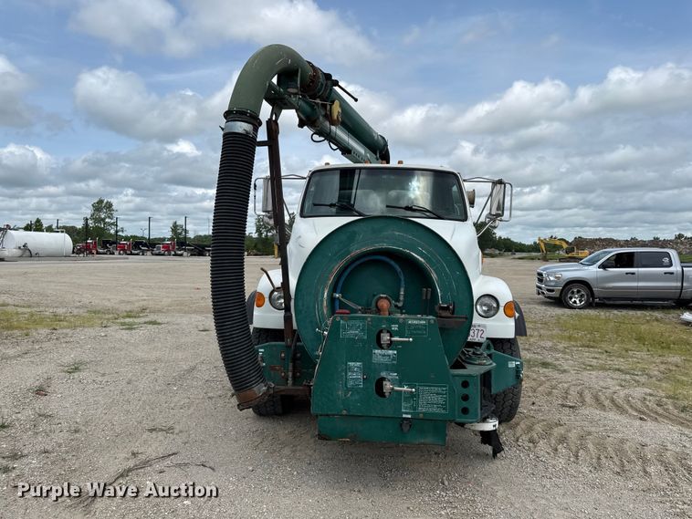 image for item EN0347 2004 Sterling L7500 sewer jetter truck