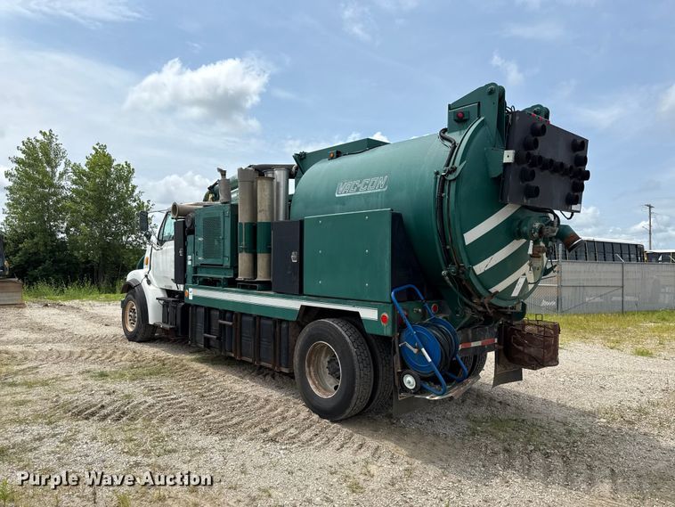 image for item EN0347 2004 Sterling L7500 sewer jetter truck