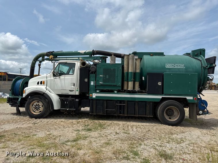 image for item EN0347 2004 Sterling L7500 sewer jetter truck
