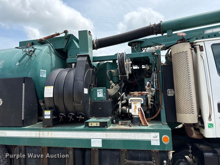image for item EN0347 2004 Sterling L7500 sewer jetter truck