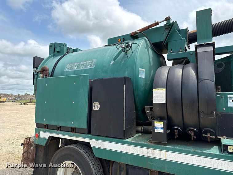 image for item EN0347 2004 Sterling L7500 sewer jetter truck
