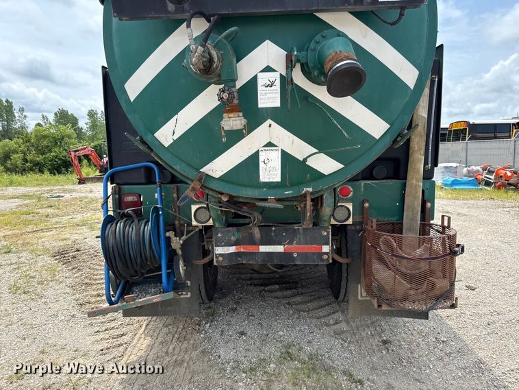 image for item EN0347 2004 Sterling L7500 sewer jetter truck