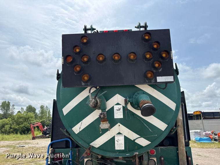 image for item EN0347 2004 Sterling L7500 sewer jetter truck