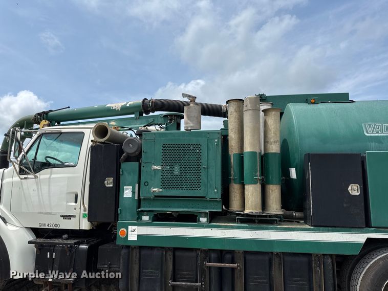 image for item EN0347 2004 Sterling L7500 sewer jetter truck
