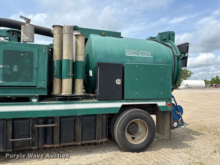 image for item EN0347 2004 Sterling L7500 sewer jetter truck