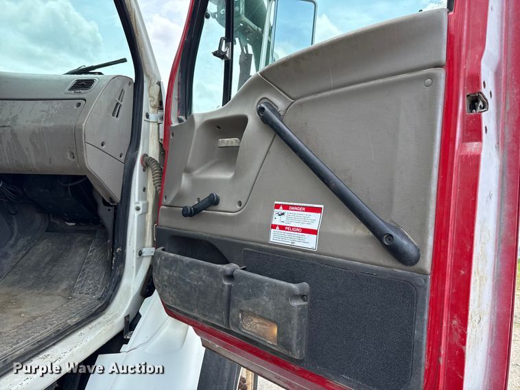 image for item EN0347 2004 Sterling L7500 sewer jetter truck