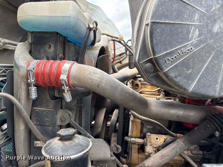 image for item EN0347 2004 Sterling L7500 sewer jetter truck