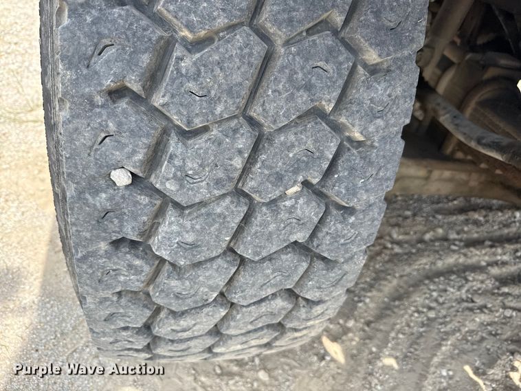 image for item EN0347 2004 Sterling L7500 sewer jetter truck