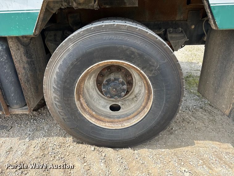 image for item EN0347 2004 Sterling L7500 sewer jetter truck