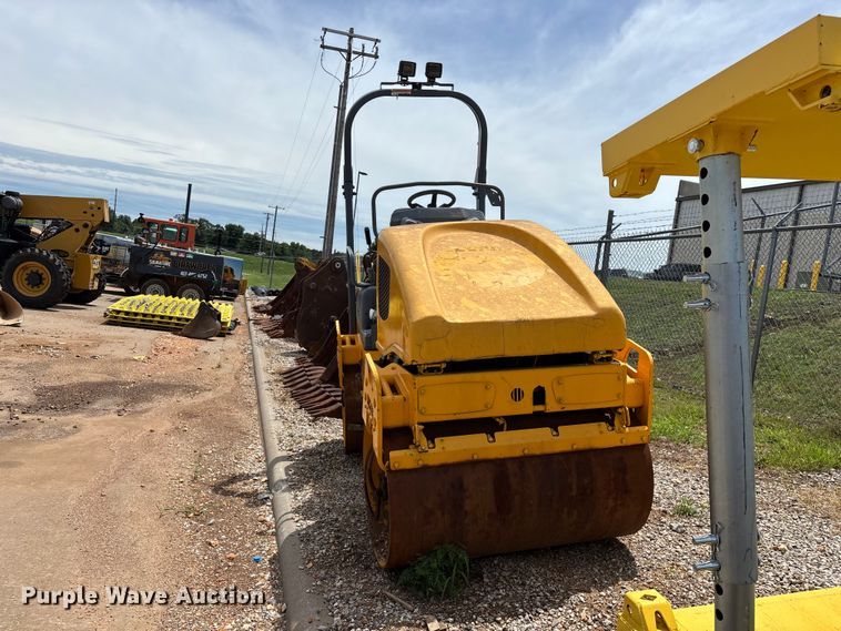 image for item EO4341 2010 Volvo DD24 double drum vibratory roller